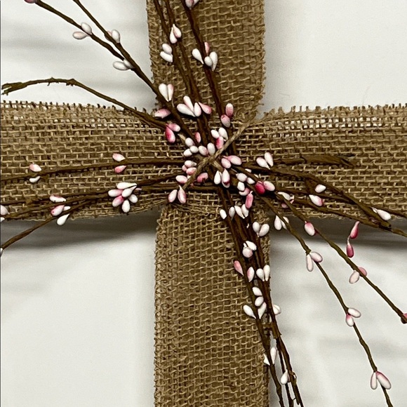 Rustic Green and Brown Burlap Cross Frame - Picture 2 of 7